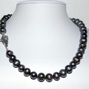 Apart collier van grote zwarte peacock parels - met speciaal zilver slot