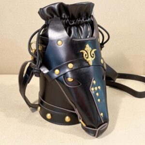 Unieke ronde handtas - Middeleeuws model paard - Maat 22 X 19 cm - Donkerbruin  of zwart leer - Bronzen details